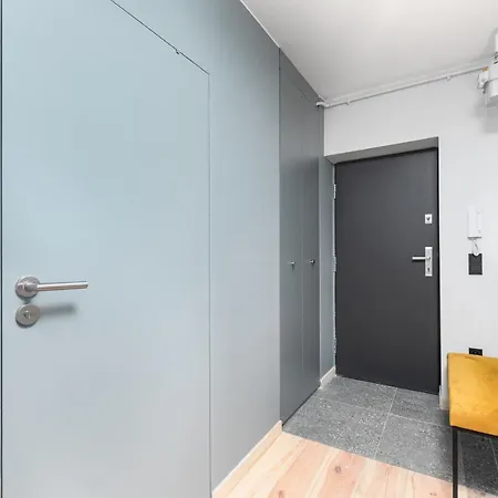 Appartement Walecznych 51 By Homeprime *