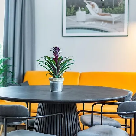 Walecznych 51 By Homeprime Appartement Warschau