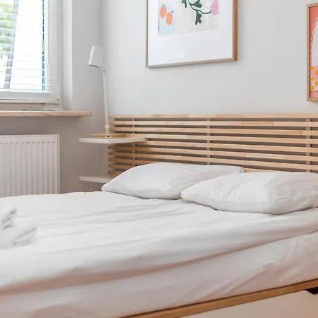 Walecznych 51 By Homeprime Apartamento